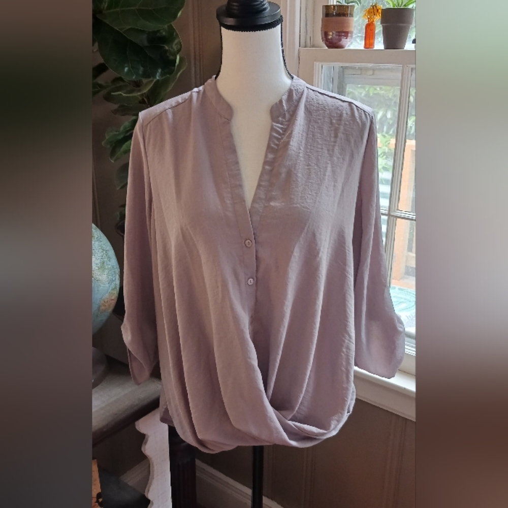 Lush Light Brown/Taupe Twist Front Roll Tab Sleeve Blouse Size M